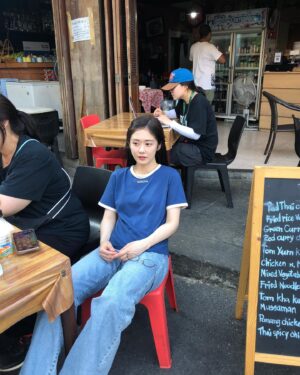 Jang Na-ra Instagram - 방콕에서 [패밀리]
몹시 더웠지만 즐거웠던 촬영🤗🤗