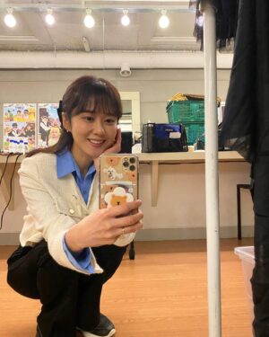 Jang Na-ra Instagram - #패밀리
강유라는 외출중!🤗