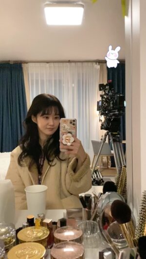 Jang Na-ra Instagram - #패밀리
도훈,유라네 안방😛