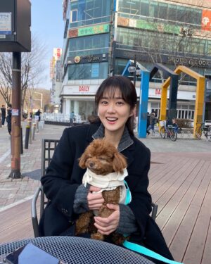 Jang Na-ra Instagram - 요즘 나라유라☺️