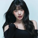 Jang Won-young Instagram – Welcome my new family @kerastase_official🖤