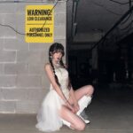 Jang Won-young Instagram – Cowgirl in TEXAS🖤💃🏻🐄