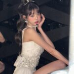 Jang Won-young Instagram - 👱🏻‍♀️🎀🖤✨