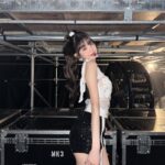 Jang Won-young Instagram – 👱🏻‍♀️🎀🖤✨