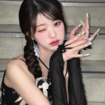 Jang Won-young Instagram - HEYA🪷🥀🖤