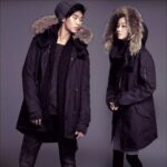Jang Yoon-ju Instagram - 17년 전에 의류 광고 모델로 만났었던 수현이와 작품에서 가족으로 만나게 된 건. 참 신기하고 감사한 일이다. “현우야 이제 이번 주면 눈물의 여왕은 끝이 나지만. TV 드라마가 처음인 나에게. 네가 내 동생이어서 현장에서 심적으로 든든하고 편안했어. 고마워! 수현아:) 우리 또 만나자! 💛🌷🫶🏻 #눈물의여왕