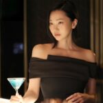 Jang Yoon-ju Instagram - 불금 🍸