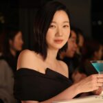 Jang Yoon-ju Instagram - 불금 🍸