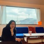 Jang Yoon-ju Instagram - 작업실로 올래? 같이 음악 듣자. 🤍