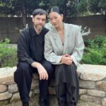 Jang Yoon-ju Instagram - My precious friend @lemaire_official We met for the first time in 2002 and blessed each other. Christophe Le Maire Seoul store is open. Congratulations from the bottom of my heart! 🌷🩷👍🏻 나의 소중한 친구!! 2002년에 처음 만나 서로를 축복하며 응원하는 크리스토프 르메르의 서울 매장이 오픈 하였다. 진심으로 축하해!