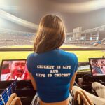 Janhvi Kapoor Instagram – Mahis day out 🏏 Mr Mahi missed you there @rajkummar_rao 🙁
