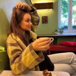Janina Uhse Instagram – Did someone say „pasteis de nata“?