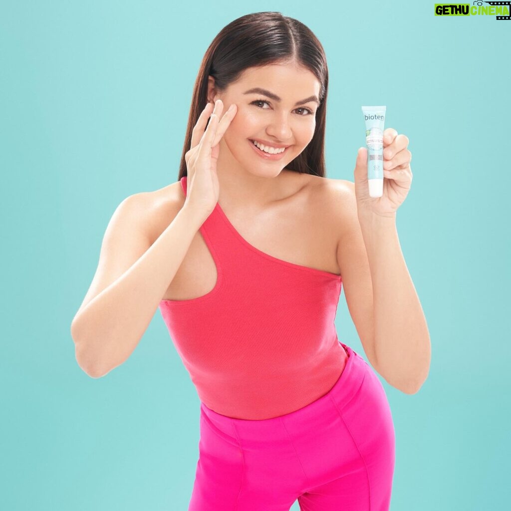 Janine Gutierrez Instagram - summer skin 🌞🌞🌞 calling all beauty & skin girls & boys!! stock up on your @biotenphilippines #HydroXCell essentials at the @watsonsph beautycon!! swipe to see more or click the meet-up highlight in my stories see me see me see you there! 🤍🗓️
