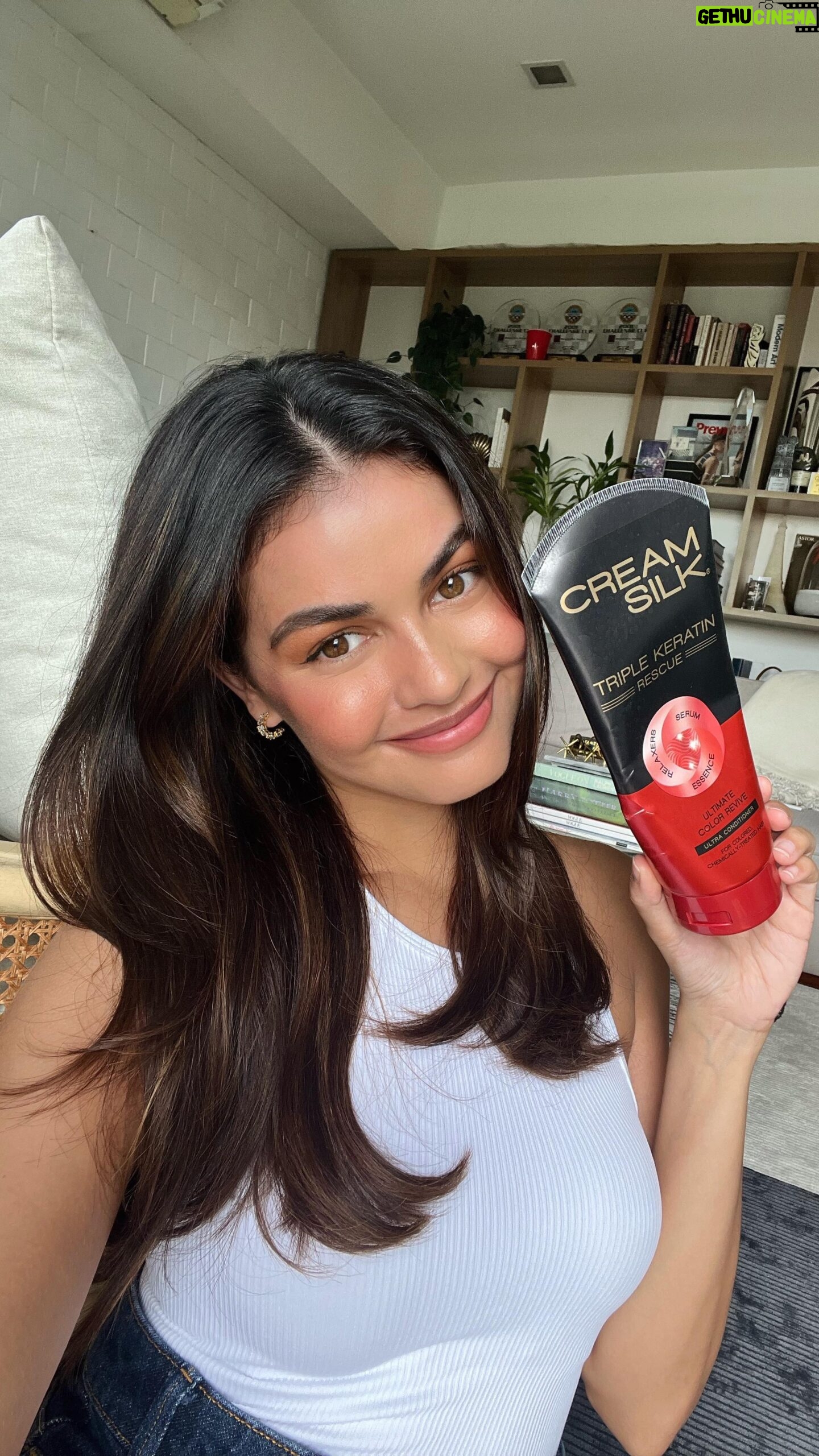 Janine Gutierrez Instagram - Decided to take extra care of my hair the past couple of months and the results are in!! Hair transformation? Slayed! Thanks to the Cream Silk Triple Keratin Rescue Ultimate Color Revive, my hair is healthy and the color is radiant as ever, fighting any color fading! This 11.11, get up to 25% exciting freebies when you shop the Cream Silk Triple Keratin Rescue Color Protect Series! Checkout their deals this 11.11 cause you know I will! ❤️ #FightTheFade #CreamSilkColorSeries #CreamSilkPH