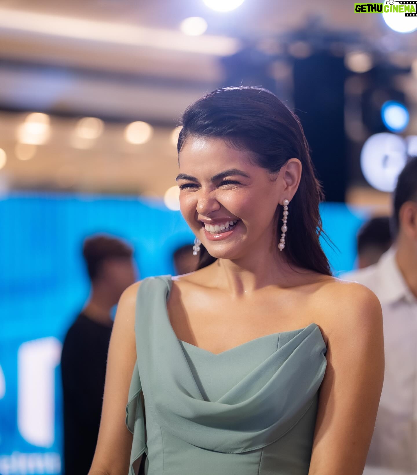 Janine Gutierrez Instagram - hydrated & happy with @biotenphilippines Hydro X-Cell π«§π«§ now available! thank you to my Bioten family for the warm welcome! will share more tomorrow but for now make sure to check out the @biotenphilippines pages on your favorite shopping apps or @watsonsph to get unparalleled hydration for your skin π€ #DiveIntoMoistureWithBioten