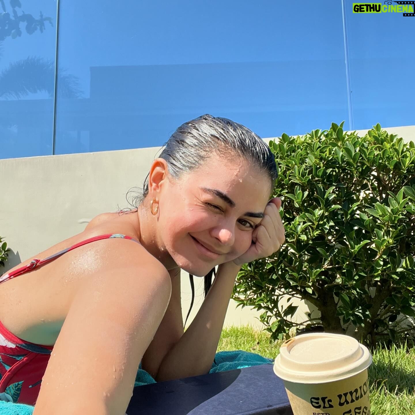 Janine Gutierrez Instagram - summer skin 🌞🌞🌞 calling all beauty & skin girls & boys!! stock up on your @biotenphilippines #HydroXCell essentials at the @watsonsph beautycon!! swipe to see more or click the meet-up highlight in my stories see me see me see you there! 🤍🗓️