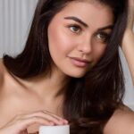 Janine Gutierrez Instagram – It’s soooo hot but I have the perfect skincare for you. My skin looks best when it’s hydrated and moisturized. I get that with Bioten #HydroXCell. #DiveIntoUnparalleledMoisture 

Shop now in Lazada, Shopee or Watsons! 🩵