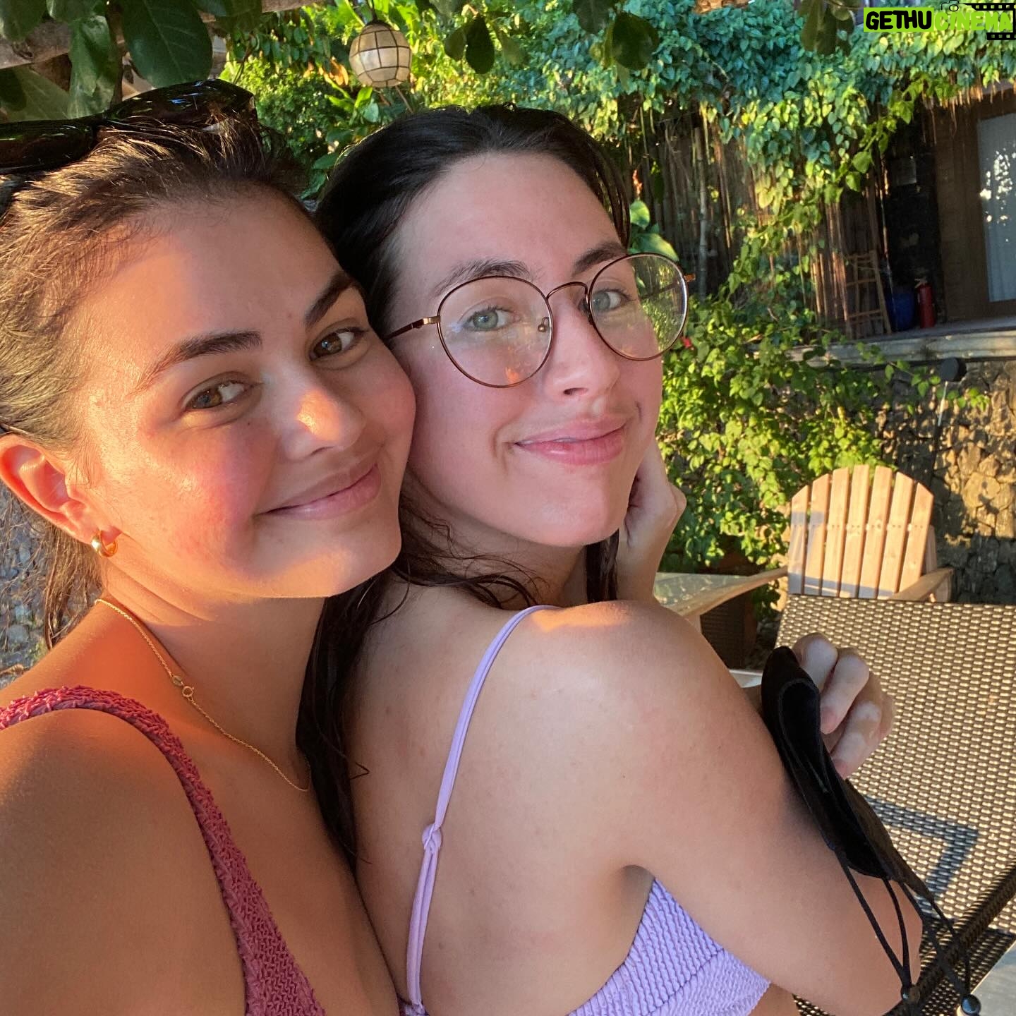 Janine Gutierrez Instagram - happy birthday to my beautiful beautiful sister jeje! I love you so much all this time always 🪄 @jessicacdg - don’t call her jeje, she will kill you