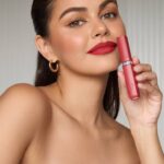 Janine Gutierrez Instagram – Does your lipstick pass the test? Let me show you how mine did! Wearing the L’Oreal Paris 16hr Matte Resistance Liquid Lipstick for smudge-proof, transfer-proof beauty. Get it now! Link in bio!! 💋

@lorealparis #ResistsEverything #MatteResistance #LorealPH #LorealPartner