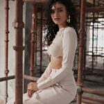 Janki Bodiwala Instagram - Freckles on fleek🤍 . Stylist @styleitwithniki Photographer @super_devang Mua:- @poojachabadia & @makeupandhairby_prarthana Outfit- @loveseer.in Jewellery- @edges_jewellery @kenayosha Curated by - @avanisoni18