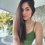 Jannat Zubair Rahmani Instagram - Look in my eyes, they will tell you the truth 💚