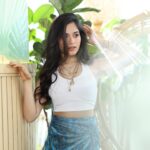 Jannat Zubair Rahmani Instagram - Falling for myself!🦋🦋 📸 @smileplease_25