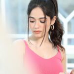 Jannat Zubair Rahmani Instagram - Who set up my mood on shuffle?💅🏼💞 📸 @smileplease_25