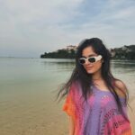 Jannat Zubair Rahmani Instagram - Sunnies on. World off. 🌍🌞👒🕶️