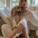 January Jones Instagram – Ready to party this wknd??