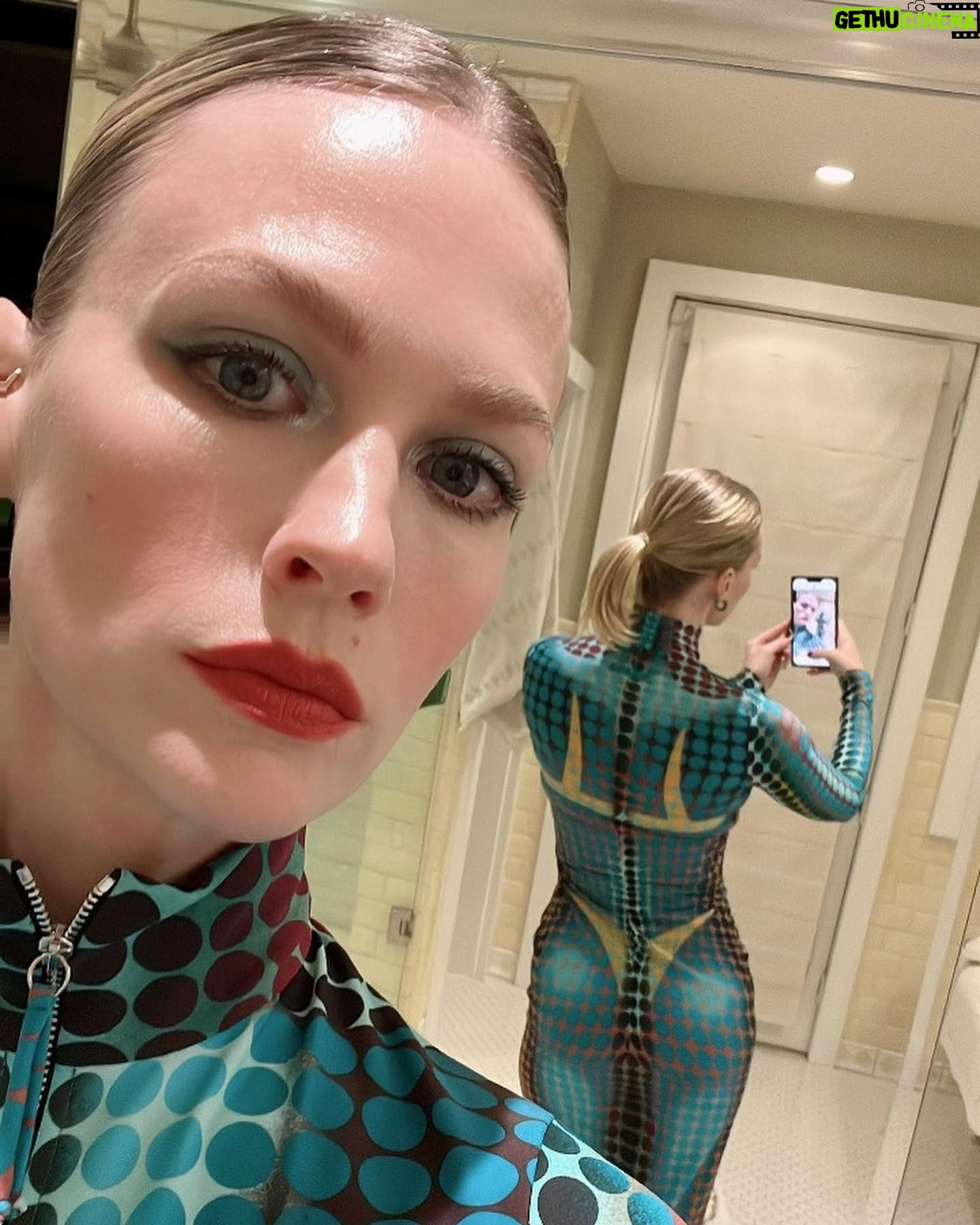 January Jones Instagram - 🤹♀️overdressed? or underdressed? for a Carnival themed holiday party. So fun @charlizeafrica 🎪CHARNIVAL 🤡