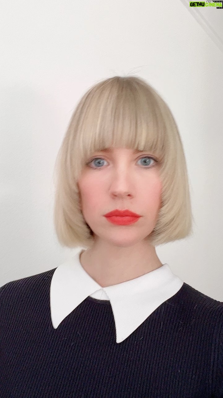 January Jones Instagram - Revisiting my childhood self ✂️ I love you @bridgetbragerhair
