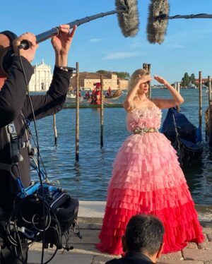 January Jones Instagram - Night 1 in Venice for @dolcegabbana Alta moda 💃🏼