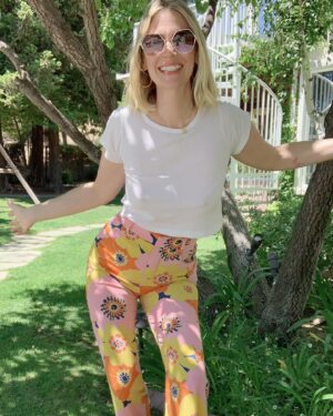 January Jones Instagram - Back to Summmmmerr!! 🌼🌸🌼