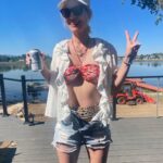 January Jones Instagram - 🇺🇸