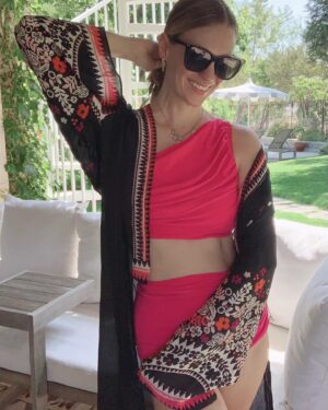 January Jones Instagram - Friday! Go get wet! 💦