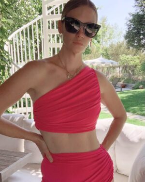 January Jones Instagram - Friday! Go get wet! 💦
