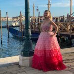January Jones Instagram - Night 1 in Venice for @dolcegabbana Alta moda 💃🏼