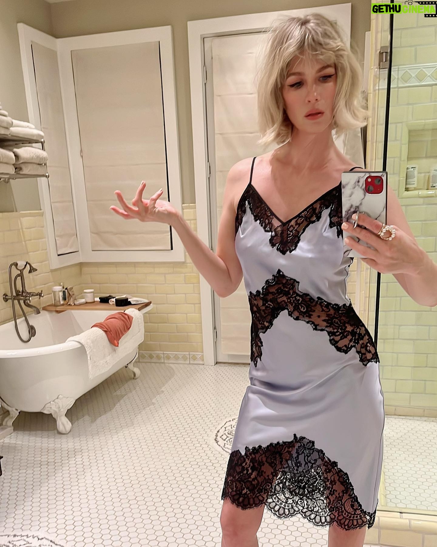 January Jones Instagram - Here’s to me, Mrs. Robinson 🎶 belated bday dinner with my girls!