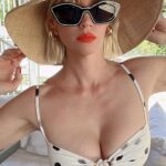 January Jones Instagram – 102• 
RIP my grass.