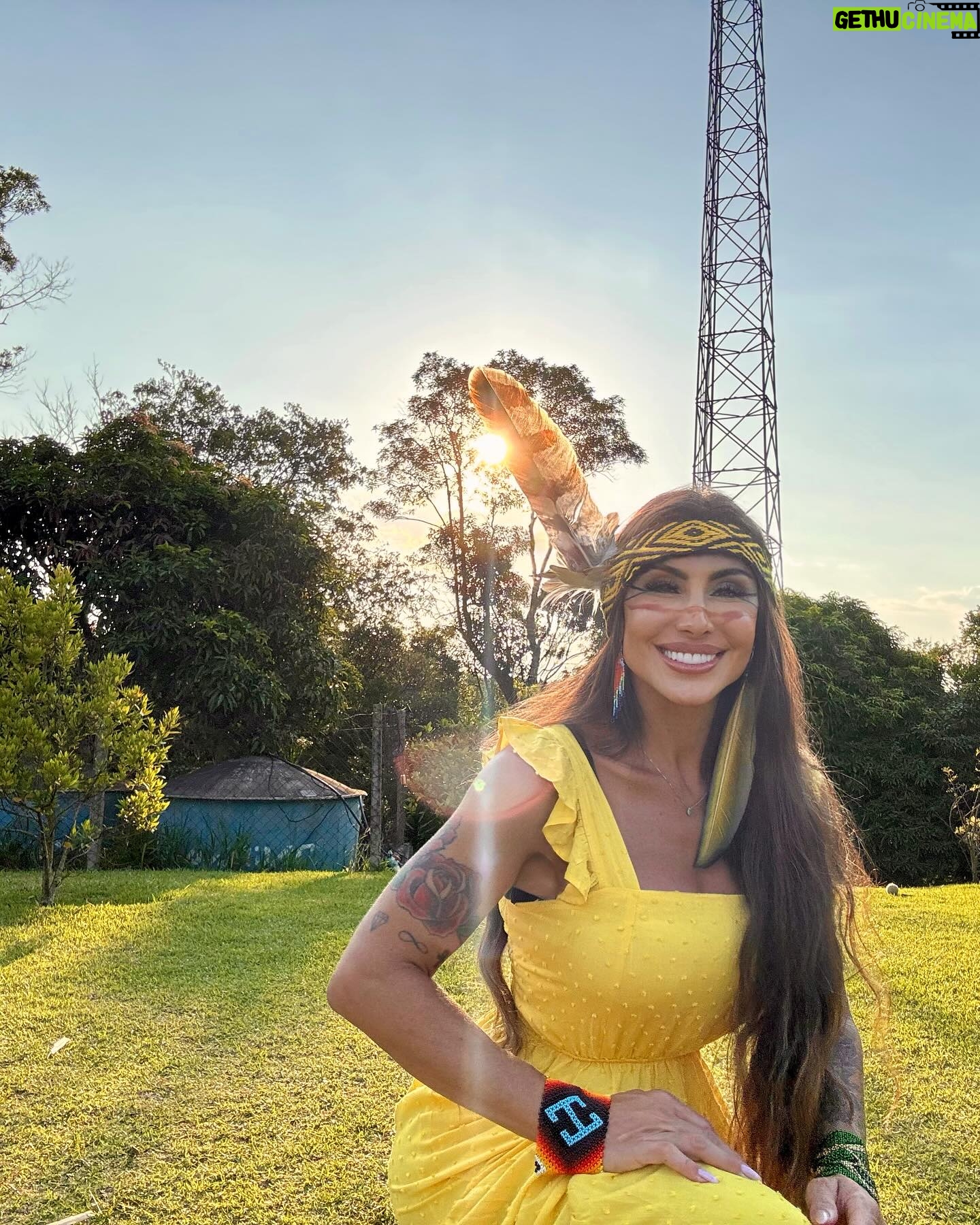 Jaque Khury Instagram - Domingo ☀️ #ayahuasca #hunikuin #hunikuintribe #casahaira