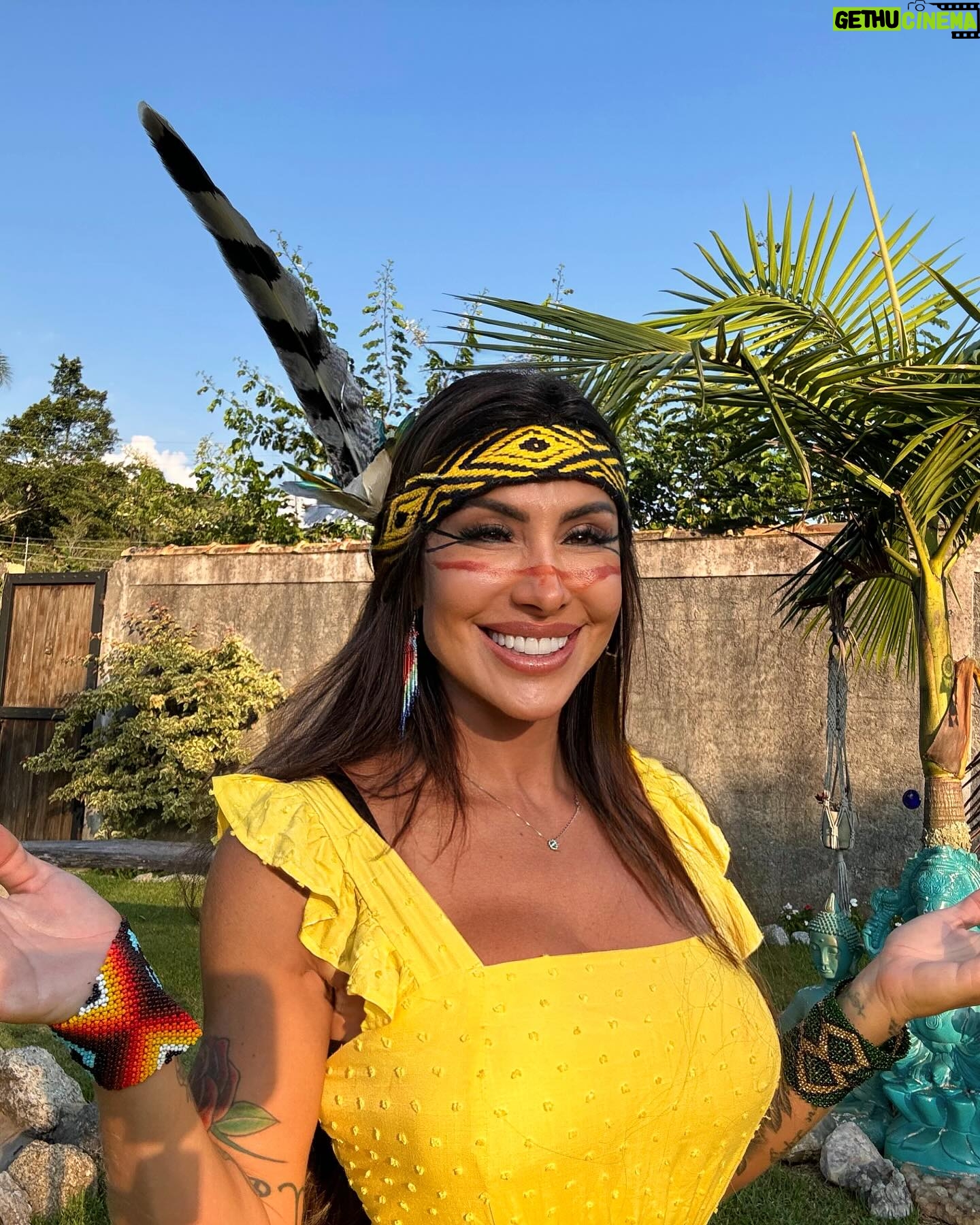 Jaque Khury Instagram - Domingo ☀️ #ayahuasca #hunikuin #hunikuintribe #casahaira