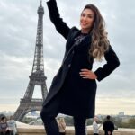 Jaque Khury Instagram - 🖤 Paris