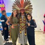 Jaque Khury Instagram - Como eu amo tudo isso 💚Hoje foi lindo 🤩 cerimônia do Nixipae (ayahuaska )com @mapuhunikuin na @casahaira . Hoje veio demais os meus familiares, e meu papel dentro da minha família. Resignificando padrões … quebrando ciclos de repetições e com a música alegre, danças … na tradição Huni Kuin, que é curar pela alegria. Cada experiência com essa medicina da floresta é única mas cada vez que vivencio mais eu me conecto com minha verdadeira natureza e espiritualidade. É um processo tão lindo de puro amor…. Que não sei explicar com palavras. #casahaira #hunikuin #mapuhunikuin #ayahuasca #nixipae