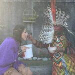 Jaque Khury Instagram - Aquela cerimônia de ayahuaska que chegou varrendo tudo de ruim como um tornado, 🌪️ tirando o medo e a procrastinação das minhas entranhas…me dando a dose de coragem que preciso para viver e continuar a minha caminhada. Esse pajé @ninawapaidamatahunikuin tem uma força inexplicável. E terminamos com batismo da pimenta 🌶️ Hampaya para melhorar a comunicação, aprendizado, memória e musicalidade, na @casahaira #hauxhaux #nixiepae #hunikuin #casahaira