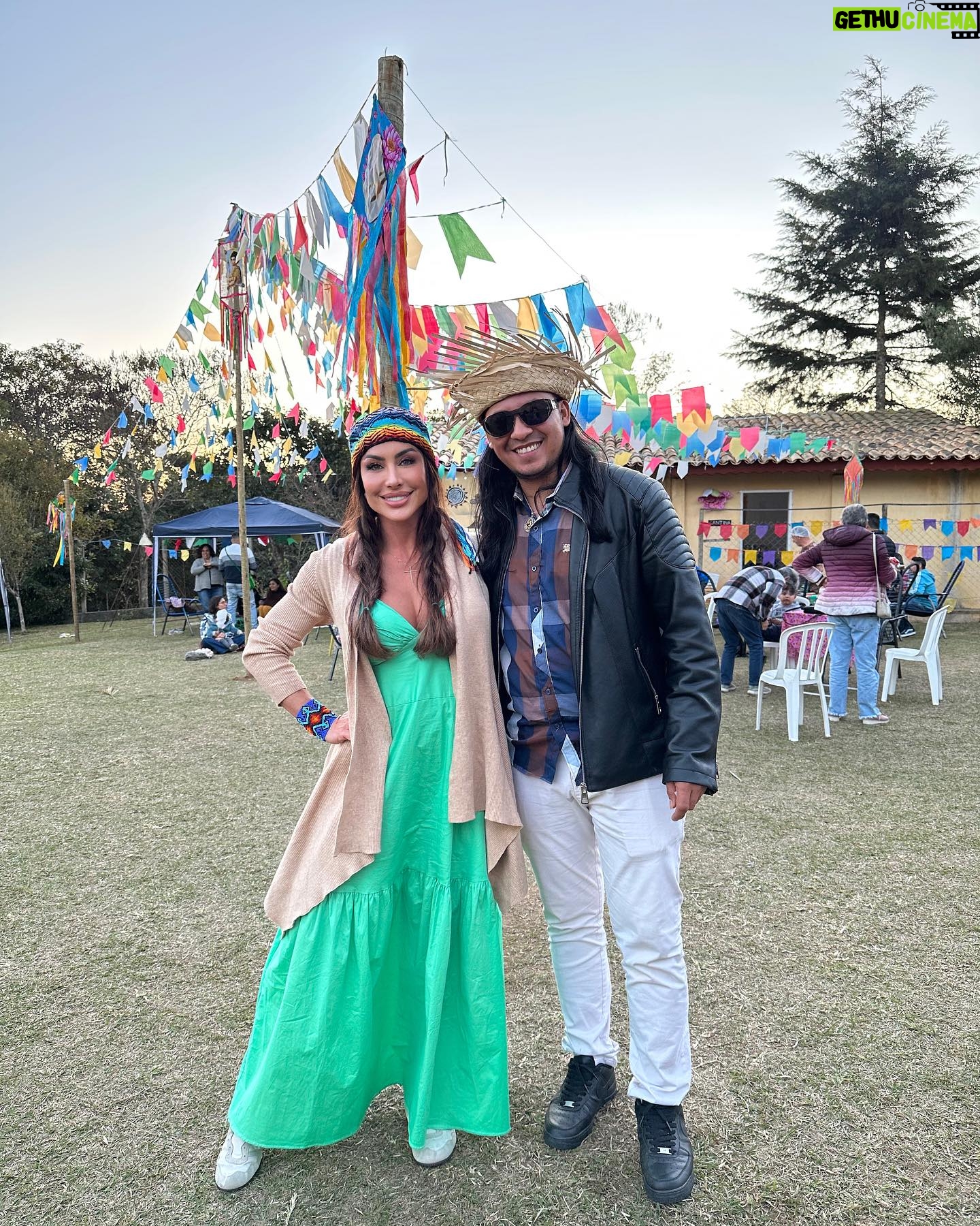 Jaque Khury Instagram - Festa junina da @casahaira e olha quem veio ! O @mapuhunikuin 🙌 Haux Haux #casahaira #hauxhaux #soalegria