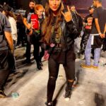 Jaque Khury Instagram - Foram 3 anos de espera com ingresso na mão! Foi incrível 🤩 valeu @metallica e o muso de talento absurdo @james.hetfield