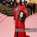 Jared Leto Instagram – Happy Met Gala 🖤

Which was your favorite?

Maybe it’ll make an appearance on tour 🐱

@gucci @alessandro_michele @karllagerfeld @scpsunlimited @kimkardashian @kendalljenner @kyliejenner @dakotajohnson @katyperry @jimmyfallon @honeymoon @donatella_versace