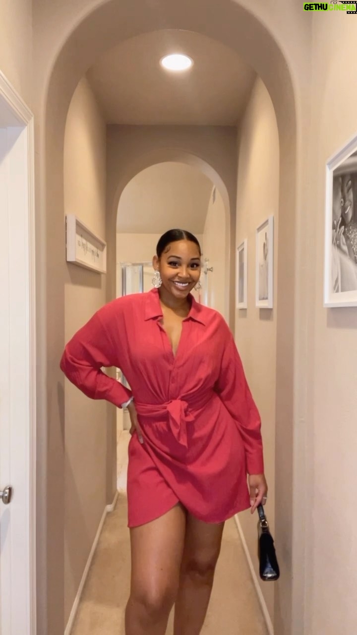 Jasmine Luv - 49.8K Likes - No crumbs on the plate baby 😂and yes I said “ FOX” 😂 All dresses were from @zara Which one was your fave? #Zara #Tryonhaul