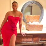 Jasmine Luv Instagram - Valentine’s Day recap from The Barrett’s ❤️🥰🎁🔥💃🏽💃🏽 Thank you @tallguycarreviews_ for making this day and every other day amazing. I Love you ❤️