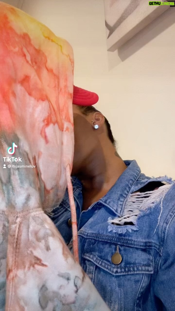 Jasmine Luv - 87.5K Likes - The homegirl that love making her ex jealous ❤️ I’m Logging off now….Buenos Noches ✌🏽